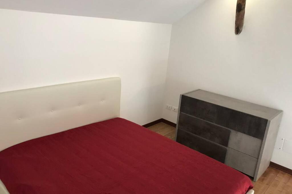Appartamento Sul Mare Alla Foce 因佩里亚 外观 照片